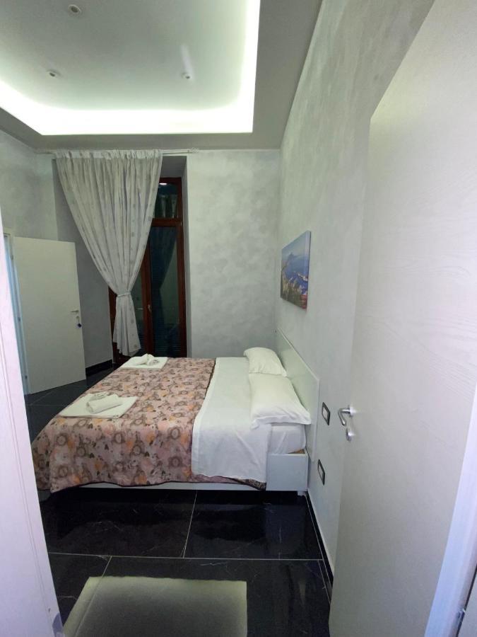 Savastano House Hotell Napoli Eksteriør bilde