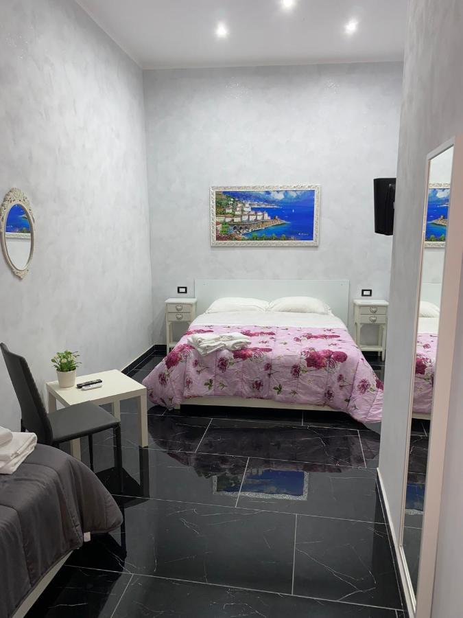 Savastano House Hotell Napoli Eksteriør bilde